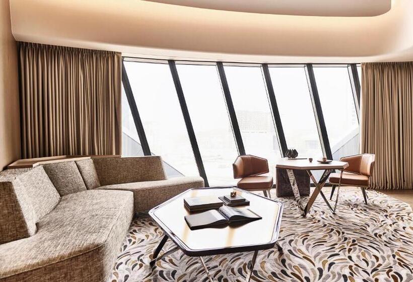 سوییت اجرایی, City Of Dreams  Morpheus