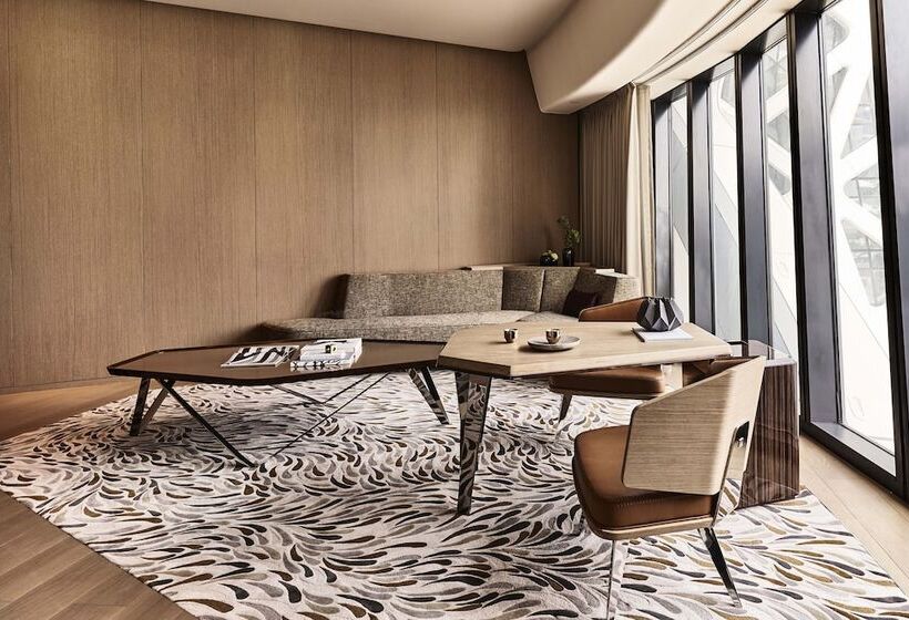 سوییت اجرایی, City Of Dreams  Morpheus