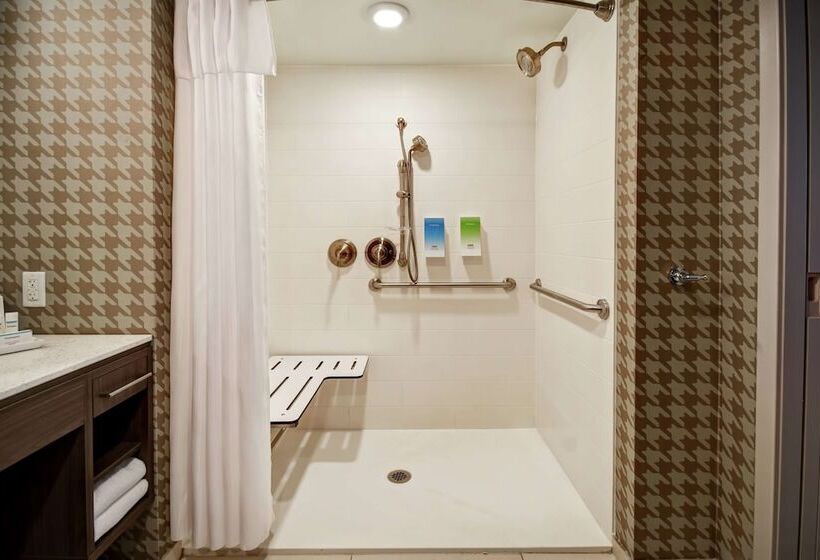 سوئیت برای معلولان, Home2 Suites By Hilton Gilbert