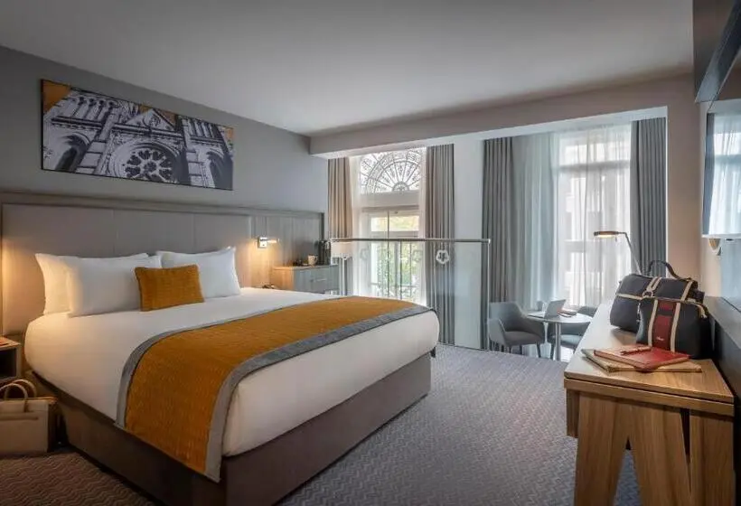 اتاق اجرایی با تخت بزرگ, Maldron Hotel South Mall Cork City
