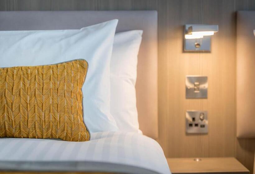 디럭스 패밀리 룸, Maldron Hotel South Mall Cork City