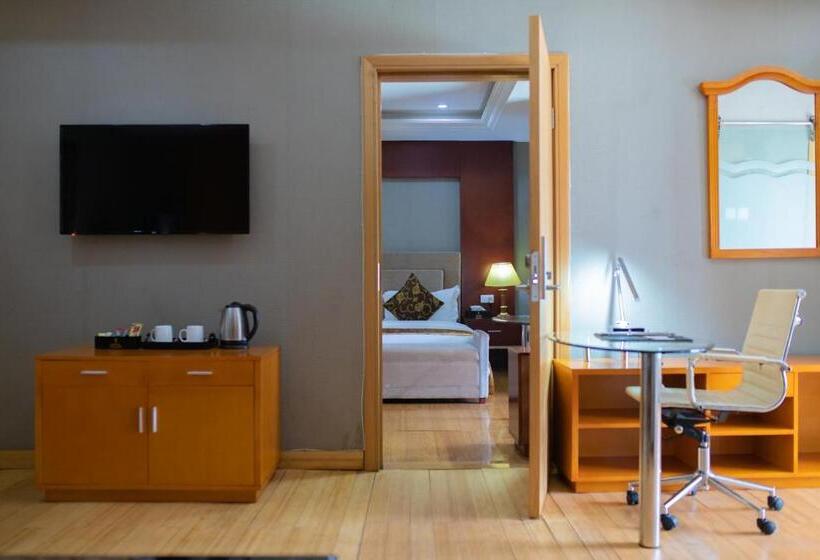 سوییت اجرایی, Sunshine