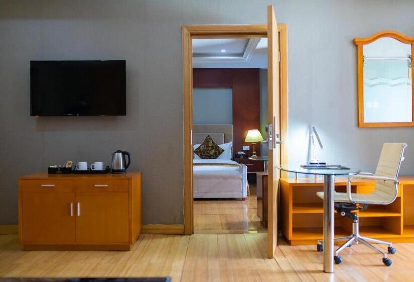 سوییت اجرایی, Sunshine