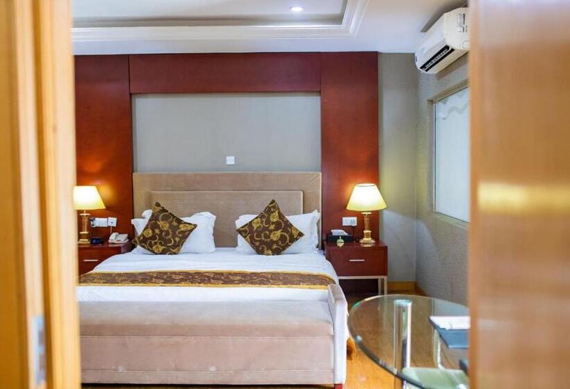 سوییت اجرایی, Sunshine