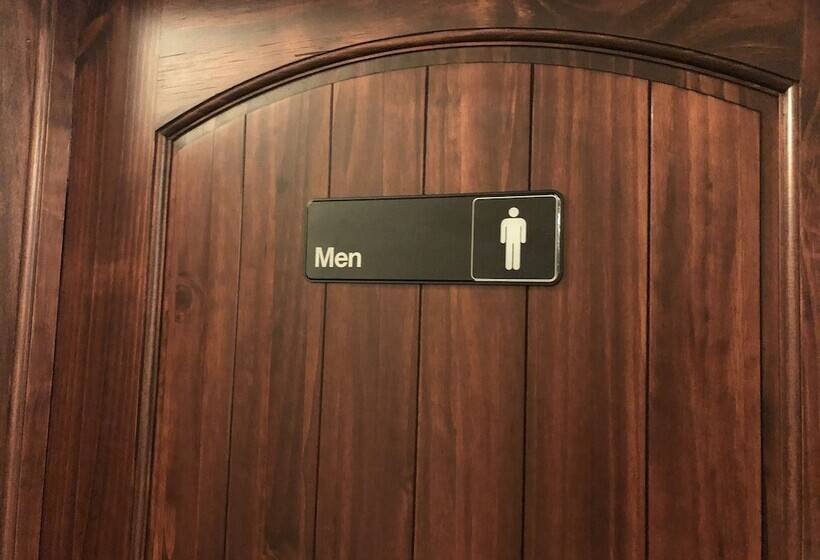 تختخواب در اتاق مشترک, The Avon