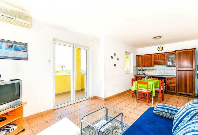 דירת חדר, Apartments Silvia