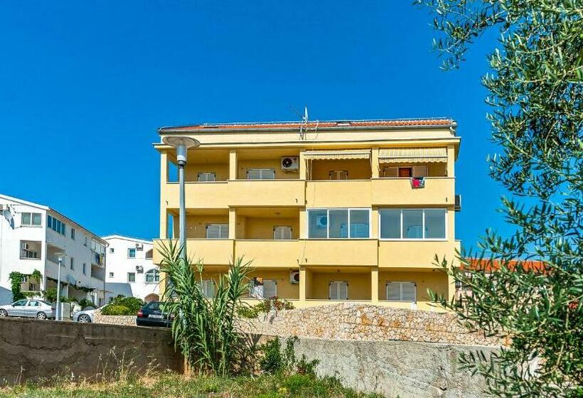 דירת חדר, Apartments Silvia