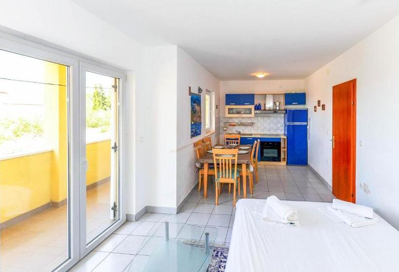 דירת חדר, Apartments Silvia