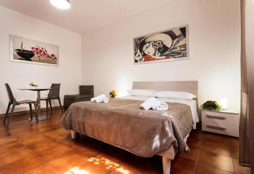 带共用浴室的标准房间, Guest House