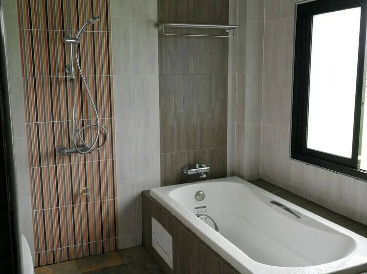 プールビューファミリールーム, Na Na Doo Homestay