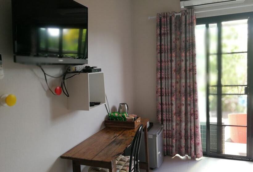 プールビューファミリールーム, Na Na Doo Homestay