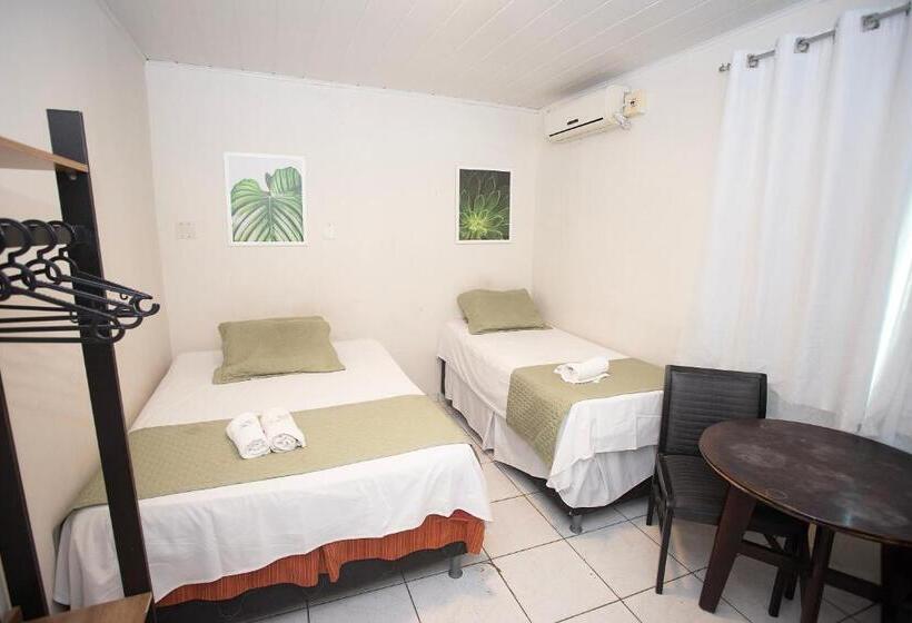 Номер Стандарт Трехместный, Pousada Aracaju