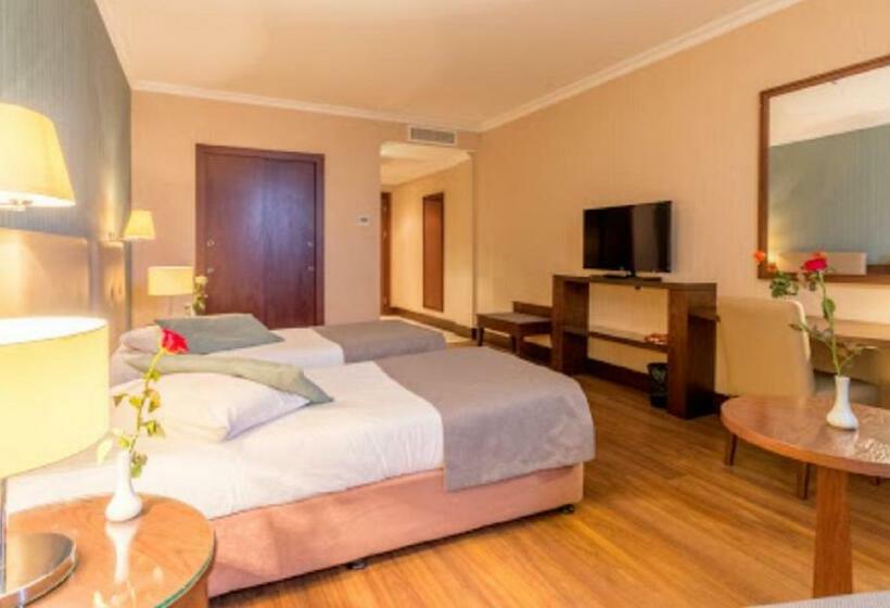 اتاق استاندارد, Tadj El Maouada