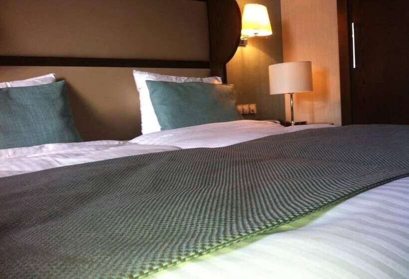 سوییت اجرایی, Tadj El Maouada