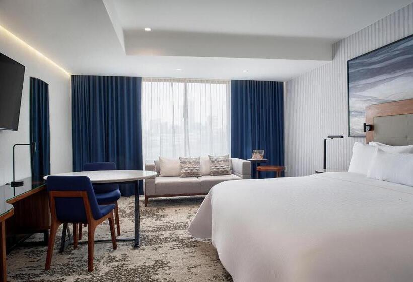 キングサイズベッド、シティビューデラックスルーム, The Westin Monterrey Valle
