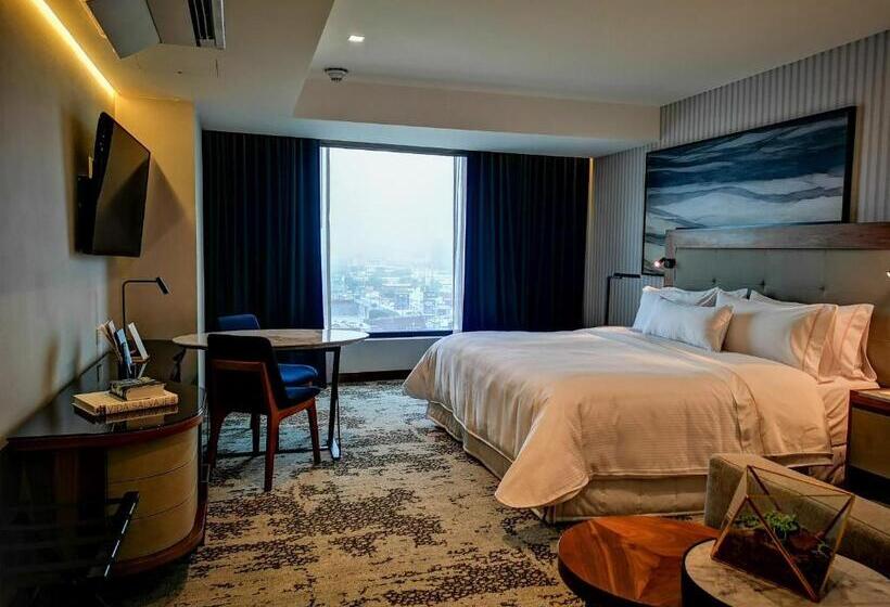 キングサイズベッド、ビュー付きデラックスルーム, The Westin Monterrey Valle