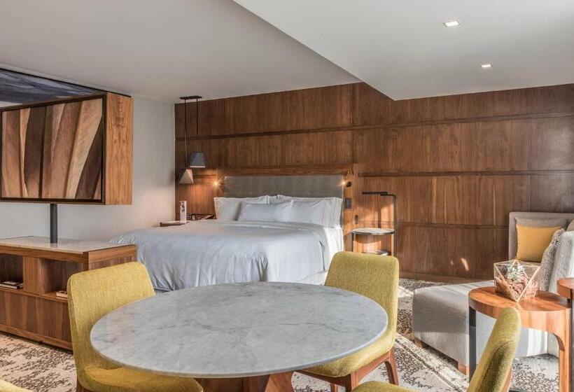 キングサイズベッドのデラックススイート, The Westin Monterrey Valle