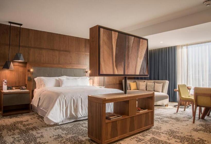 キングサイズベッドのデラックススイート, The Westin Monterrey Valle