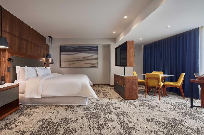 キングサイズベッドのデラックススイート, The Westin Monterrey Valle