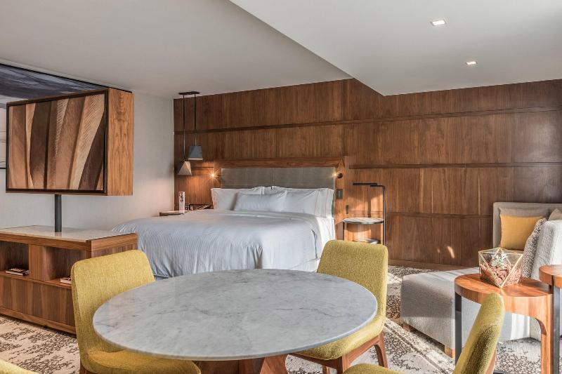 キングサイズベッドのデラックススイート, The Westin Monterrey Valle