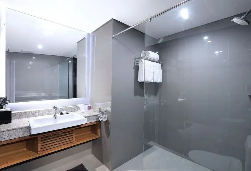 Family Room, Aston Inn Batu