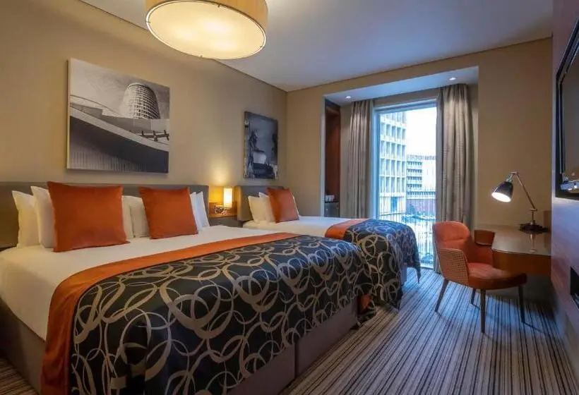 اتاق لوکس با تخت بزرگ, Clayton Hotel Birmingham