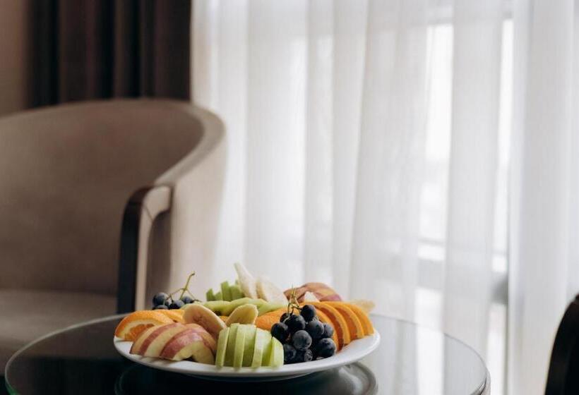 سوییت خانوادگی, Diamond Hotel Baku