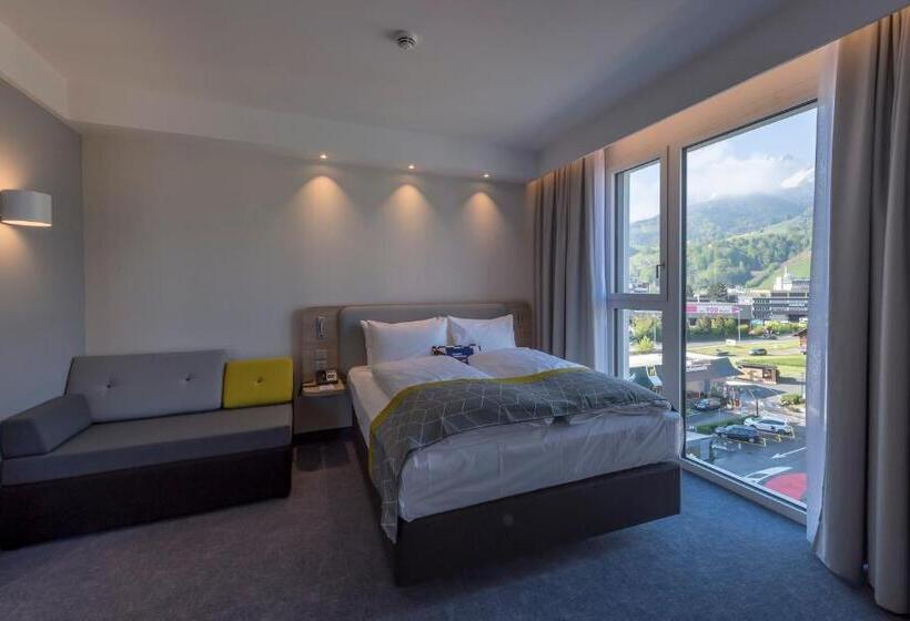 اتاق استاندارد با چشم‌انداز, Holiday Inn Express   Luzern   Kriens, An Ihg
