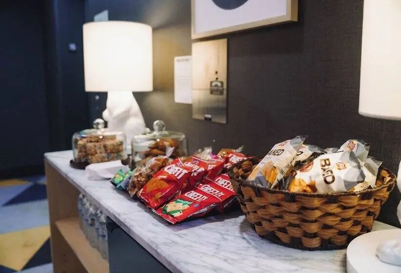 身障者適用スタンダードルーム, Holiday Inn & Suites Nashville Downtown Broadway