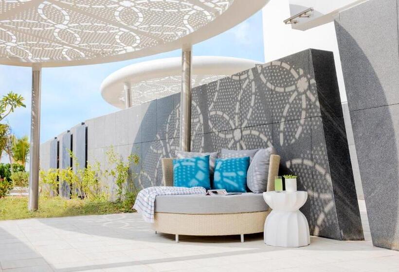 Номер Стандарт Вид на Море с Террасой, Jumeirah Saadiyat Island Abu Dhabi