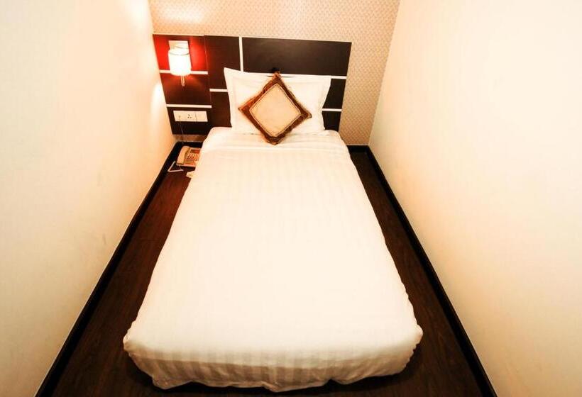 Номер Стандарт Индивидуальный, K Garden Hotel Parit Buntar