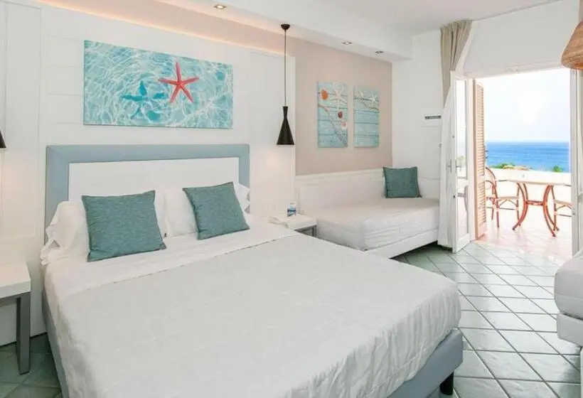 スタンダード4人部屋, Mangia’s Pollina Resort