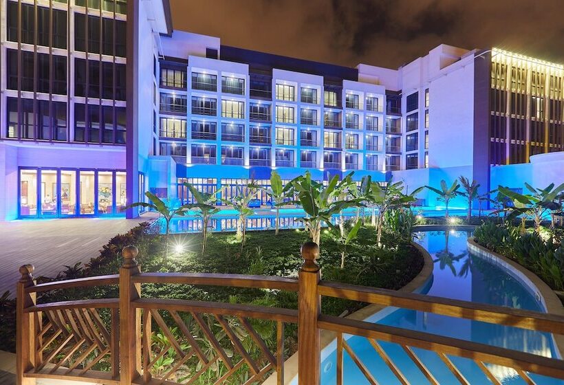 Premium Room Pool View, Millennium Resort Salalah