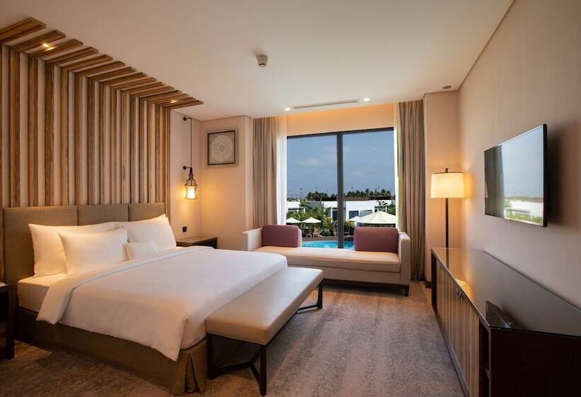 Premium Room Pool View, Millennium Resort Salalah