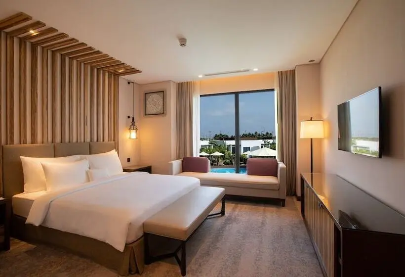 Premium Room Pool View, Millennium Resort Salalah