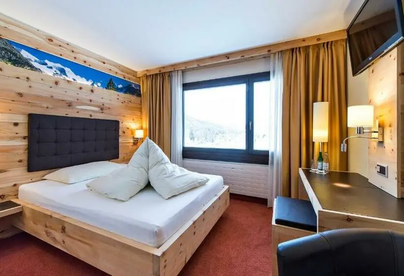 Economy Room, Palü
