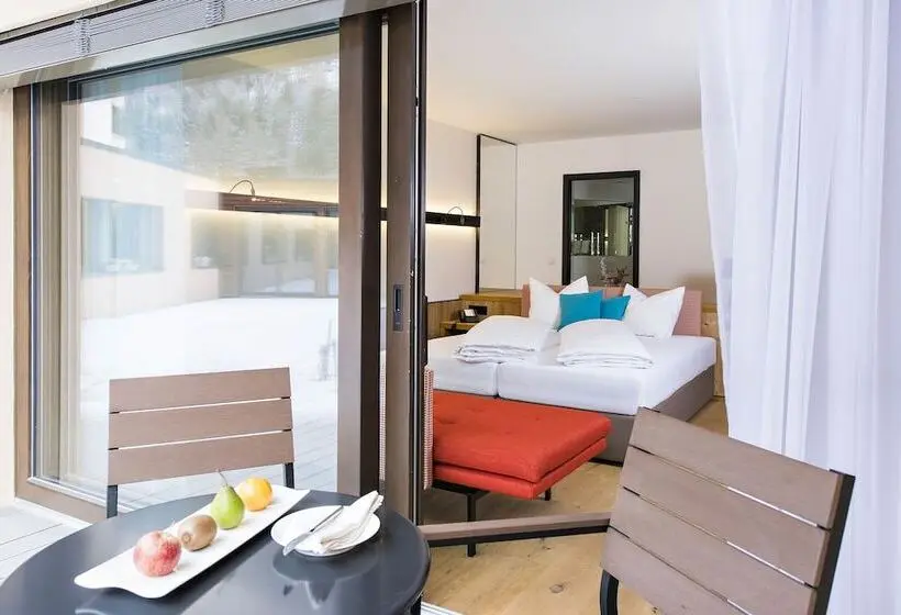 Deluxe Room Mountain View, Palü