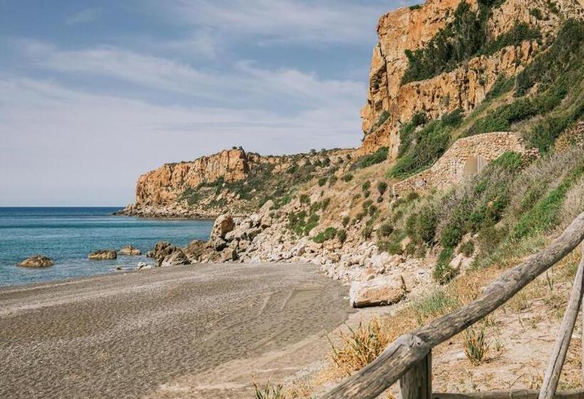 اتاق لوکس, Mangia S Pollina Resort
