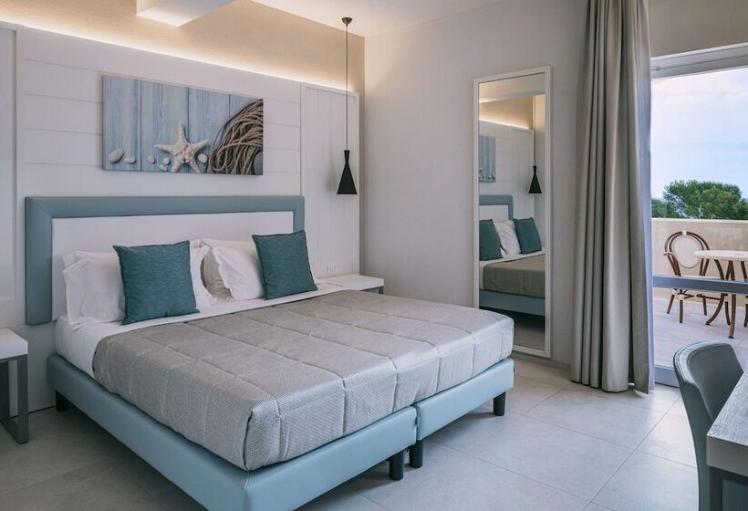 اتاق سه نفره سوپریور با چشم‌انداز دریا, Mangia S Pollina Resort