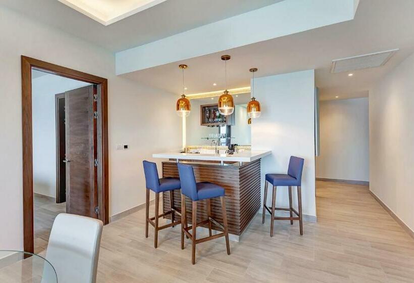 2 Bedroom Presidential Suite