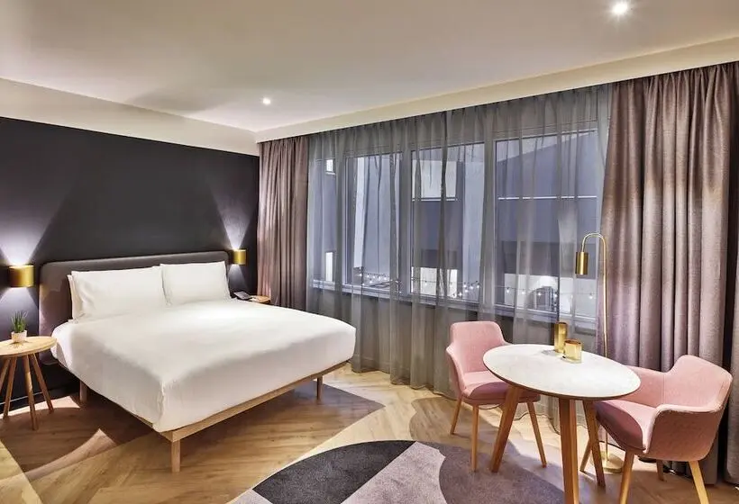 スタンダードスタジオ, Staybridge Suites The Hague   Parliament, An Ihg