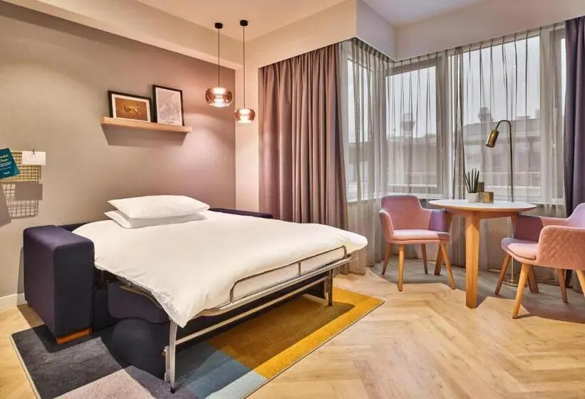 キングサイズベッドのスイートルーム, Staybridge Suites The Hague   Parliament, An Ihg