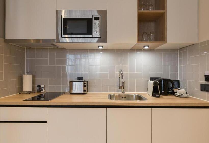 סוויטת 2 חדרי שינה, Staybridge Suites The Hague   Parliament, An Ihg