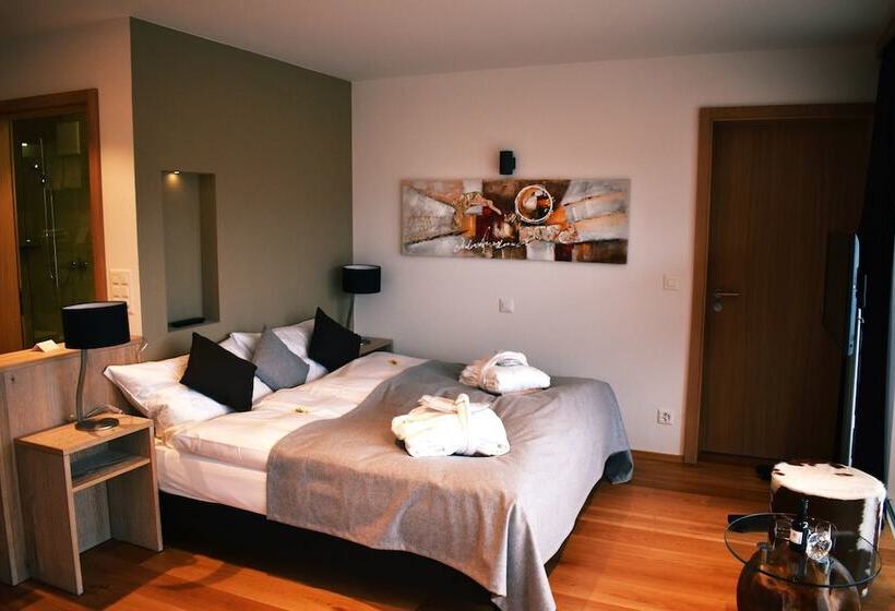 סוויטת ג'וניור, The Onya Resort & Spa