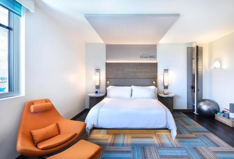 غرفة قياسية سرير كينج لذوى الإحتياجات الخاصة, Even Hotel Miami   Airport, An Ihg