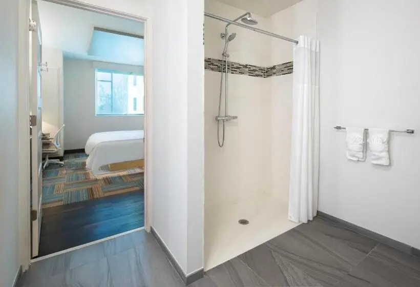 身障者適用スイートルーム, Even Hotel Miami Airport, An Ihg