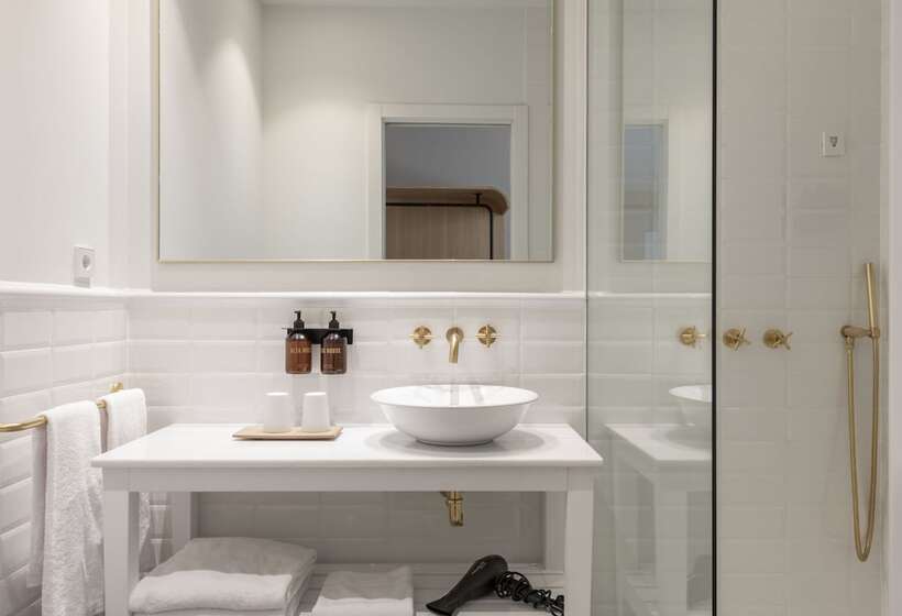 اتاق سوپریور سه تخته, Alta House Begur