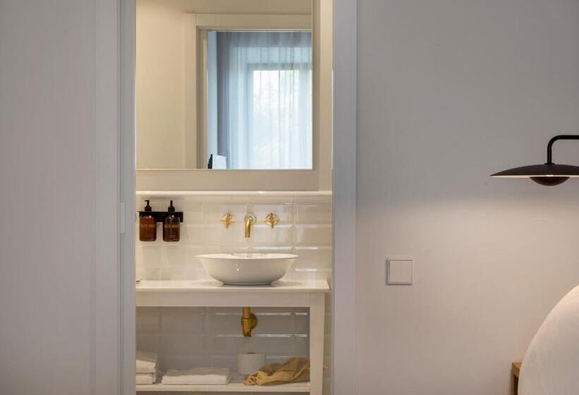 اتاق لوکس با چشمانداز, Alta House Begur