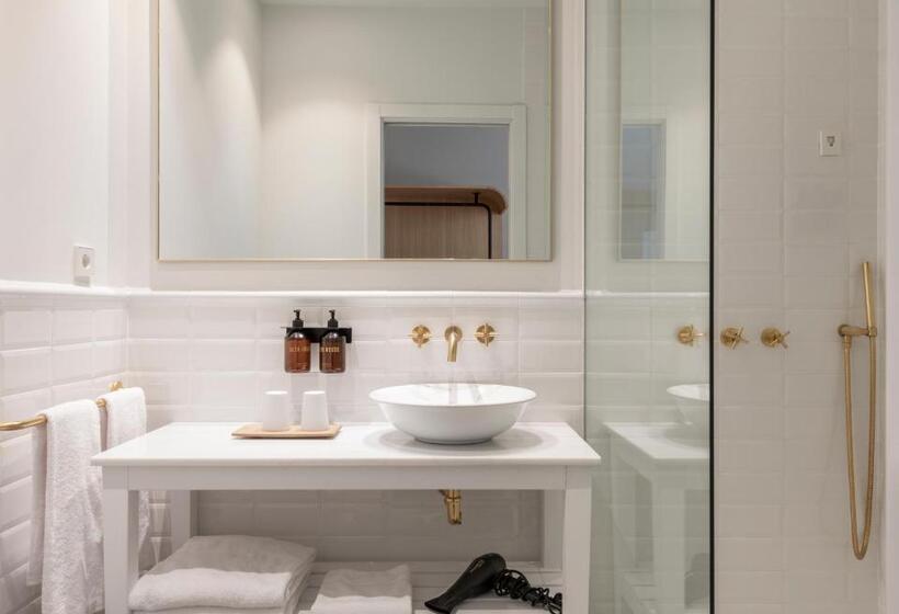 Standard Triple Room with Terrace, Alta House Begur