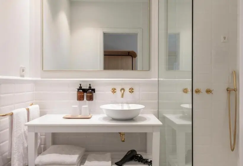 Standard Triple Room with Terrace, Alta House Begur